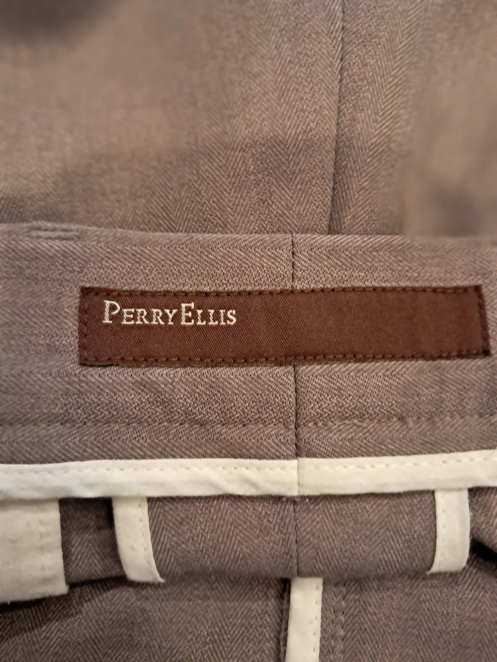 Perry Ellis classic straight